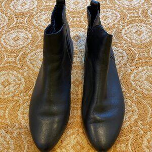 Born Remo Black Leather Flat Booties Size 9